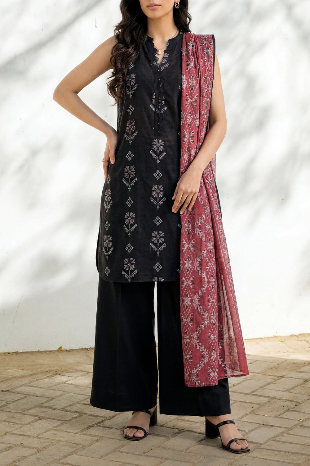 SAYA Unstitched Printed Lawn U01-26152-P03A