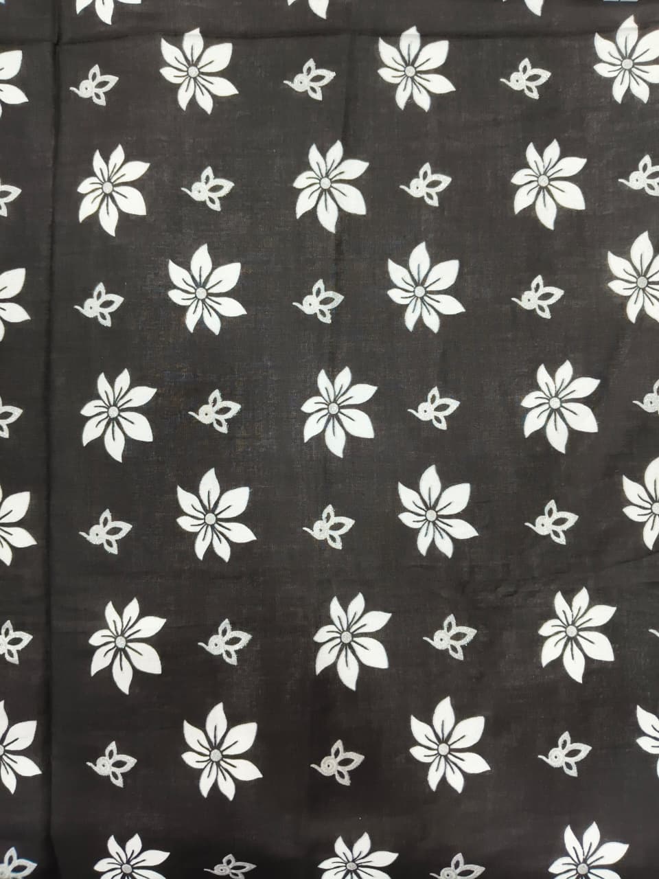 Product Title: Al Rashid Premium 90/70 Lawn Fabric | Custom Cut (0.5–5.5Gaz) | 53-Inch Width (Copy)